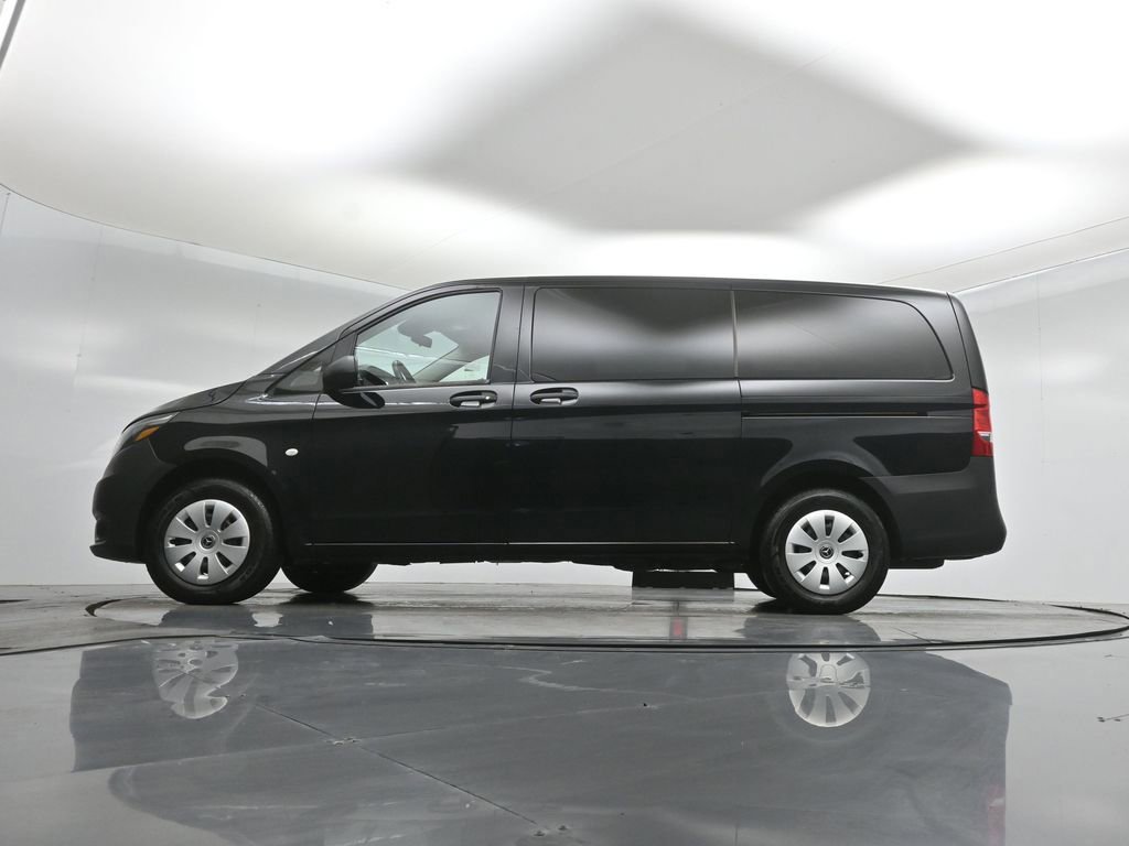 Used 2023 Mercedes-Benz Metris Passenger image 21