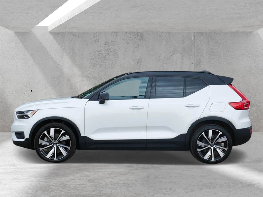 Used 2021 Volvo XC40 P8 Recharge w/ Advanced Package image 5