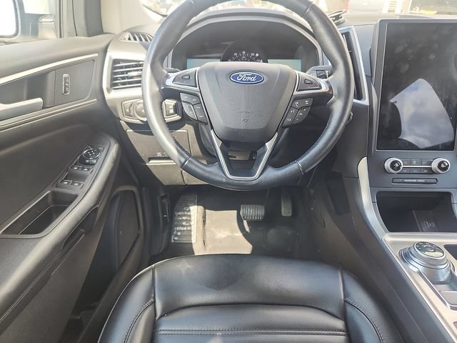 Certified 2023 Ford Edge SEL w/ Convenience Package AWD/4WD image 9