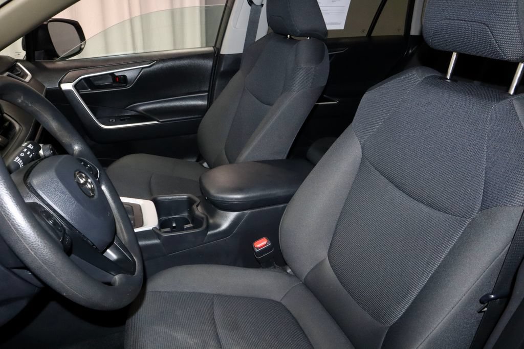 Used 2024 Toyota RAV4 LE AWD/4WD image 26