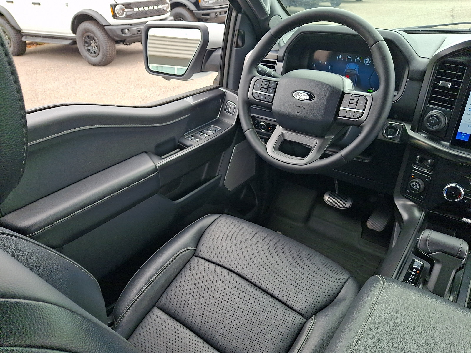 Certified 2025 Ford F150 Lariat w/ Bed Utility Package AWD/4WD image 13