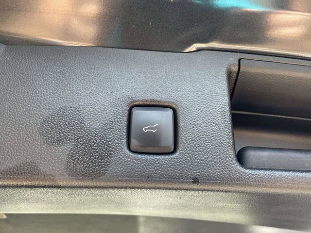 Certified 2022 Ford Escape SE w/ SE Sport Appearance Package image 30