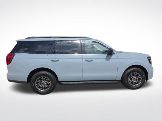 Certified 2025 Ford Expedition Active AWD/4WD image 11