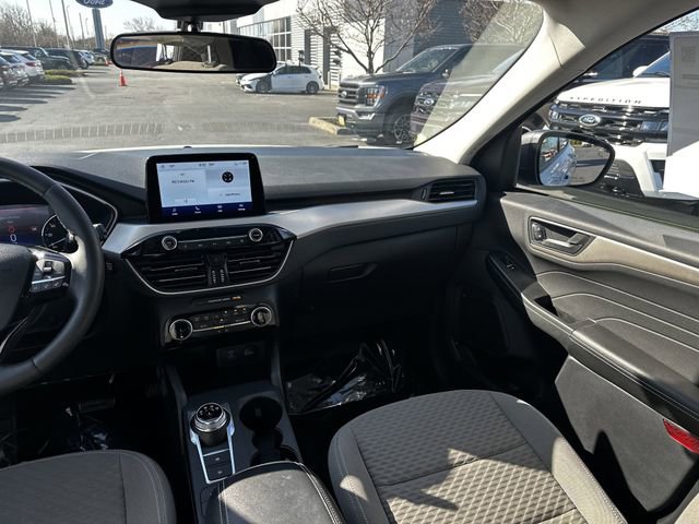 Certified 2022 Ford Escape SE w/ Convenience Package image 17