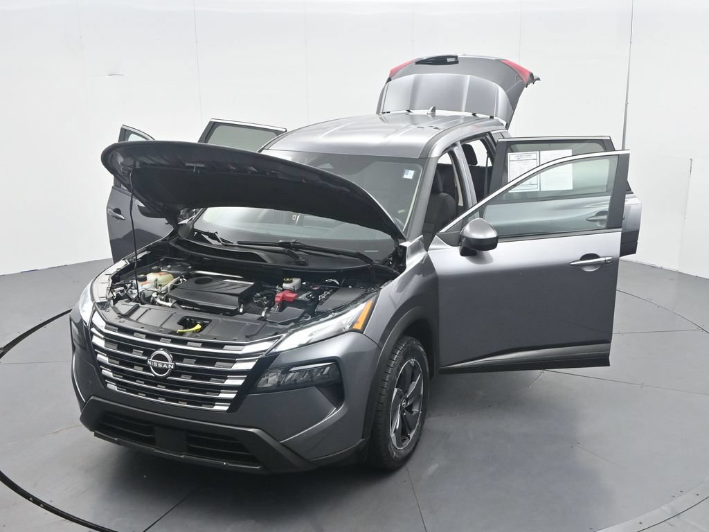 Used 2025 Nissan Rogue SV FWD image 52