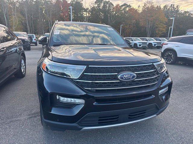 Certified 2023 Ford Explorer XLT w/ Equipment Group 202A AWD/4WD image 7