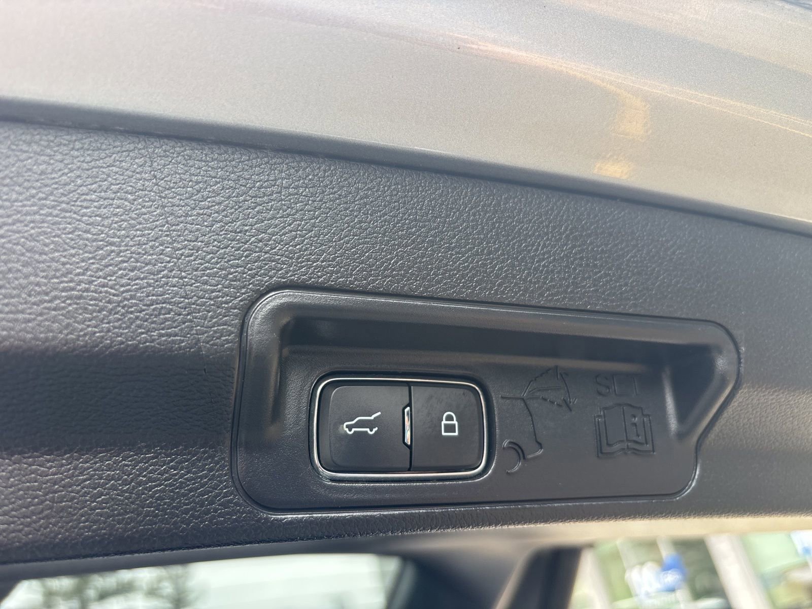 Certified 2021 Ford Explorer XLT w/ Equipment Group 202A image 48