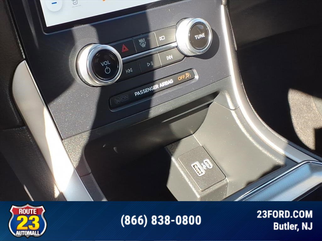 Certified 2022 Ford Edge SEL w/ Convenience Package AWD/4WD image 19