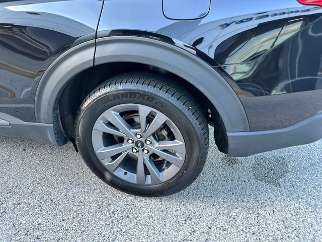 Certified 2023 Ford Explorer XLT w/ Equipment Group 202A AWD/4WD image 88