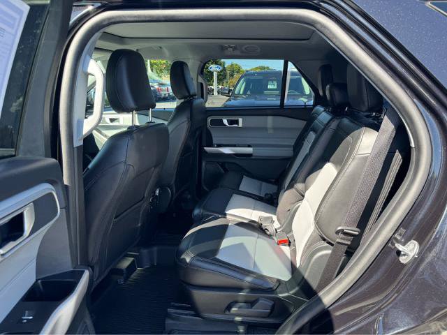 Certified 2023 Ford Explorer XLT w/ Equipment Group 202A AWD/4WD image 11