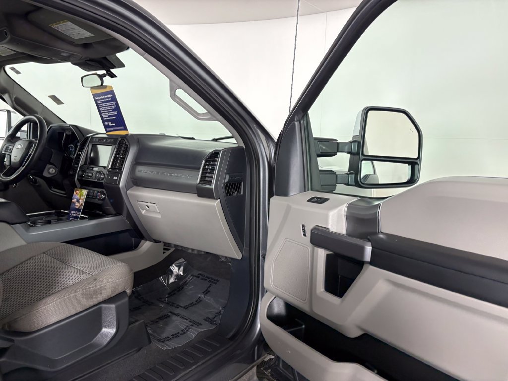 Certified 2022 Ford F250 XLT w/ XLT Premium Package AWD/4WD image 33