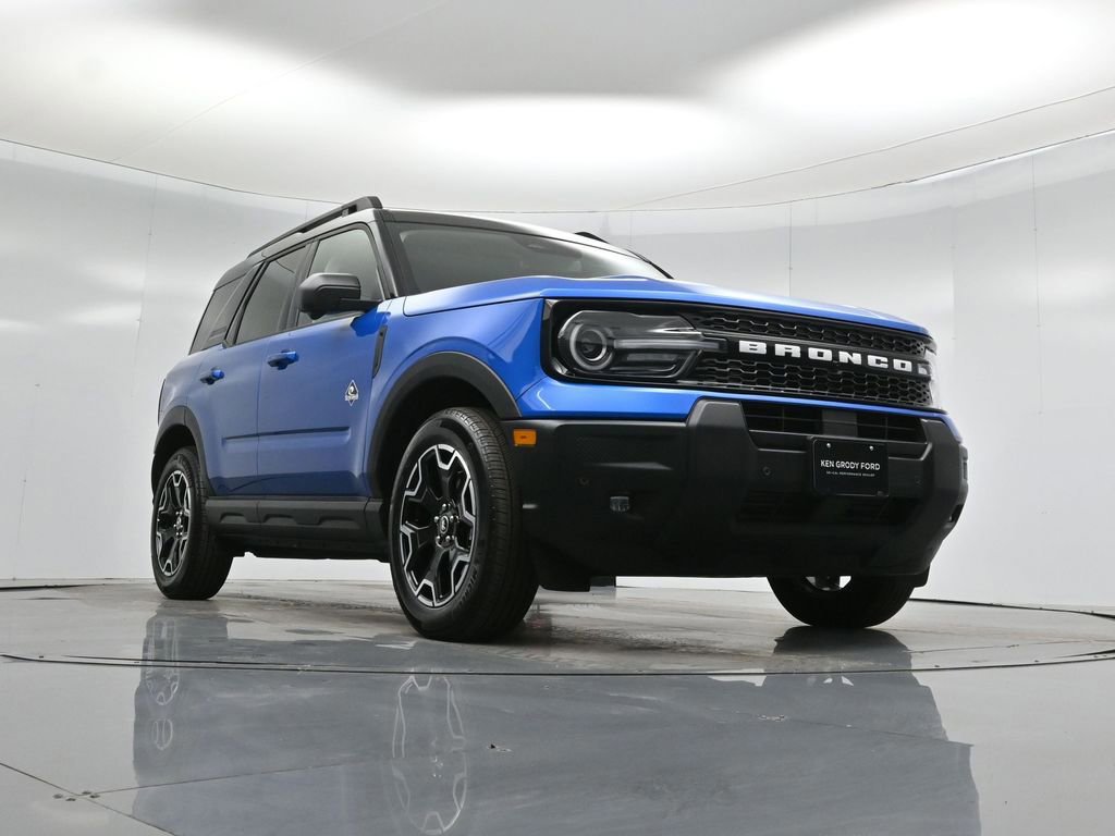 Certified 2025 Ford Bronco Sport Outer Banks w/ Outer Banks Tech Package+ image 5