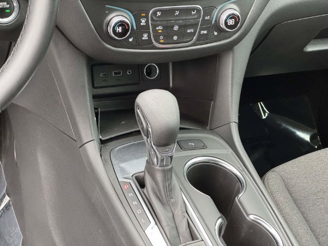 Used 2024 Chevrolet Equinox LT FWD image 22