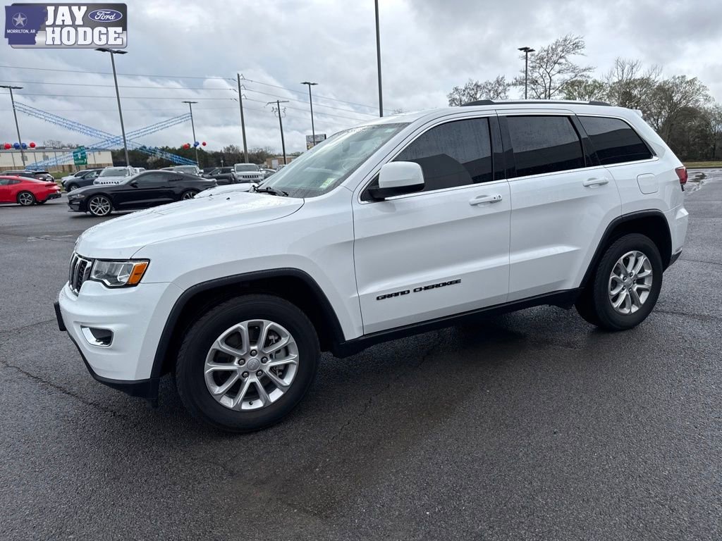 Used 2021 Jeep Grand Cherokee Laredo w/ Security & Convenience Group image 2