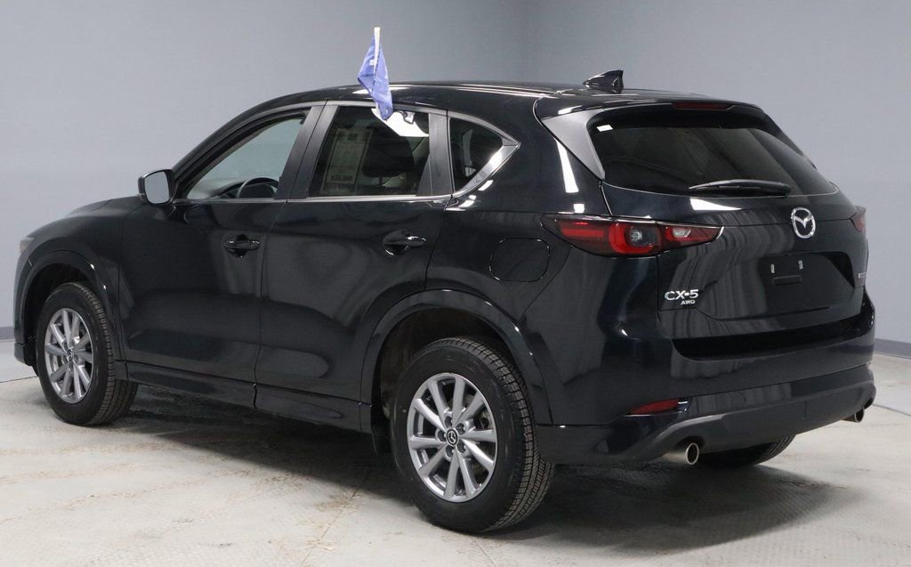 Used 2025 MAZDA CX-5 AWD 2.5 S w/ Select Package image 3