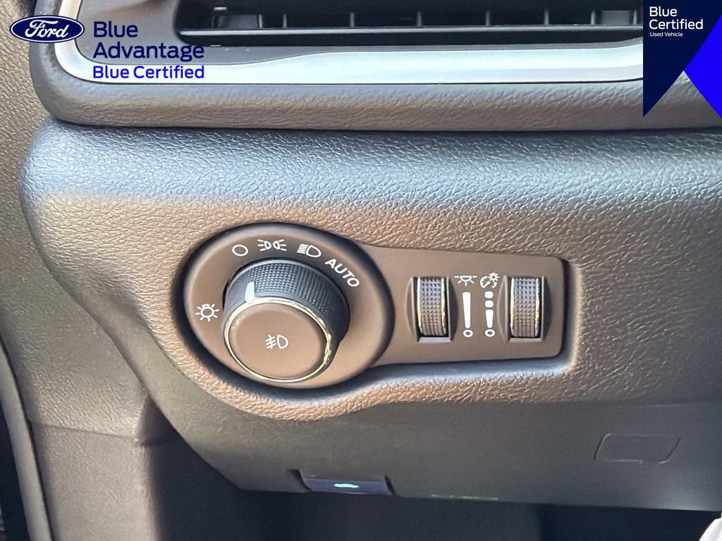 Used 2026 Chrysler Pacifica Select FWD image 30