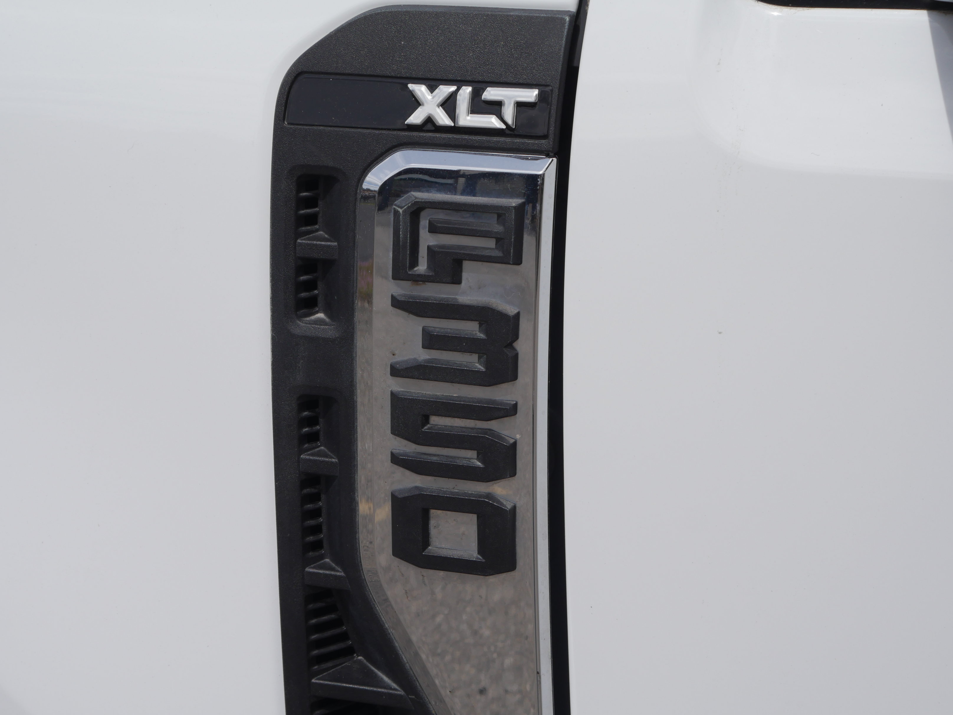 Certified 2024 Ford F350 XLT AWD/4WD image 16