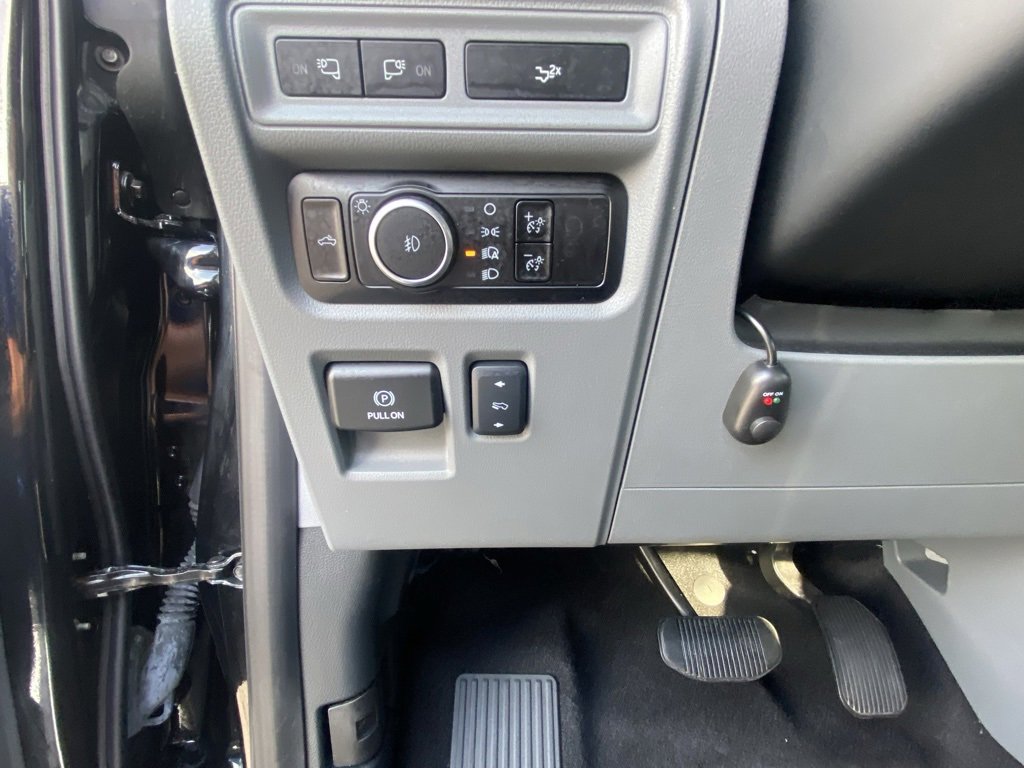 Certified 2024 Ford F150 Lariat w/ Equipment Group 502A High image 12