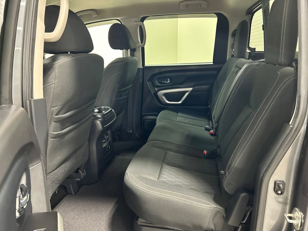 Used 2017 Nissan Titan SV AWD/4WD image 25