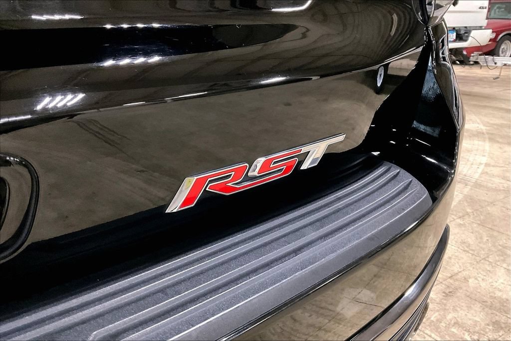 Used 2022 Chevrolet Tahoe RST w/ Sport Performance Package AWD/4WD image 8