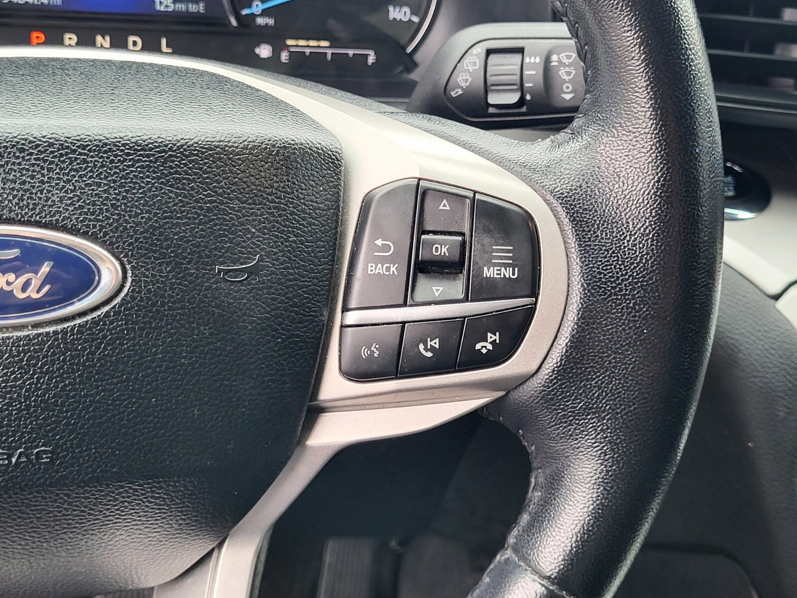 Certified 2023 Ford Explorer XLT RWD image 28