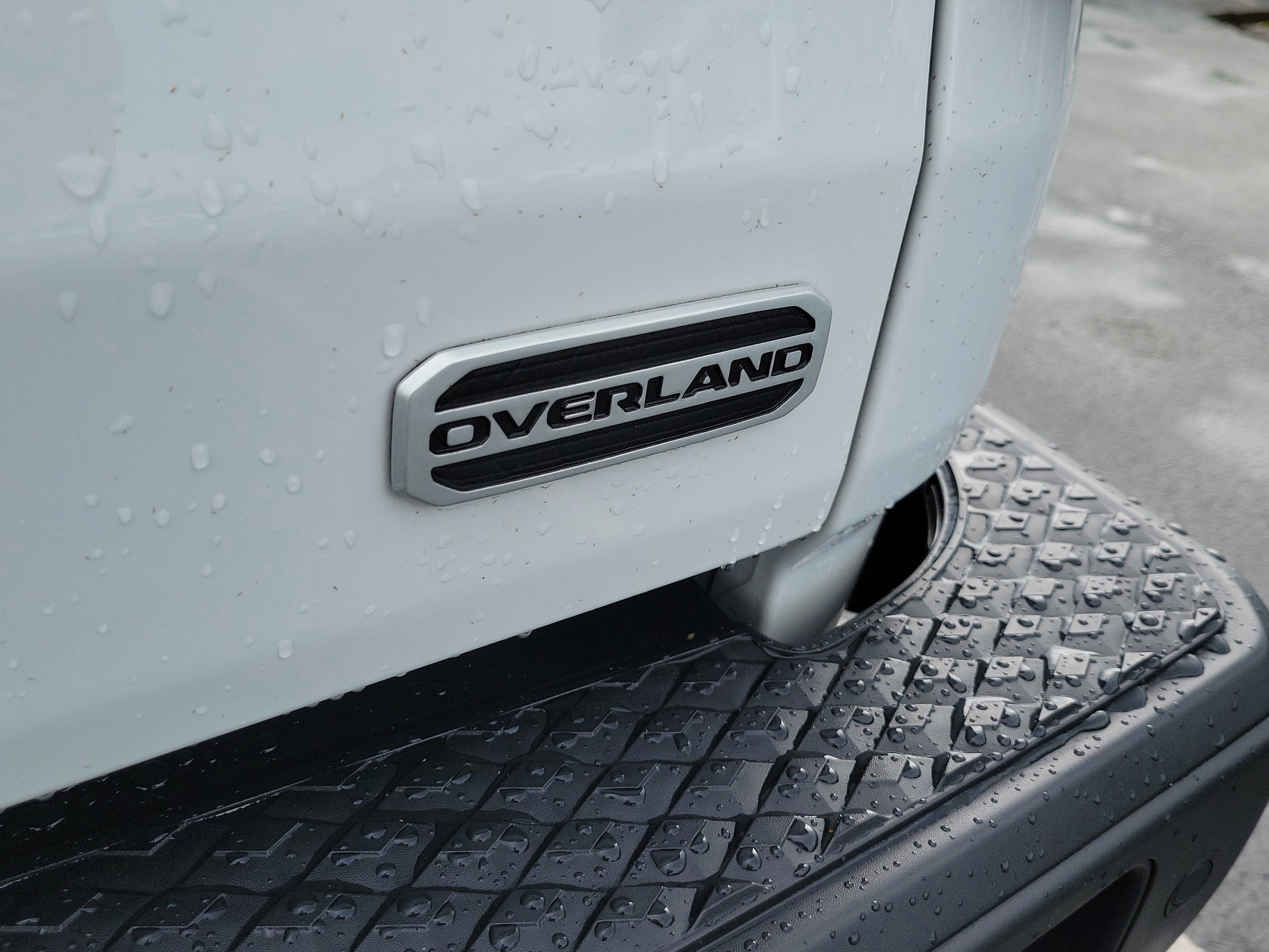 Used 2020 Jeep Gladiator Overland image 10