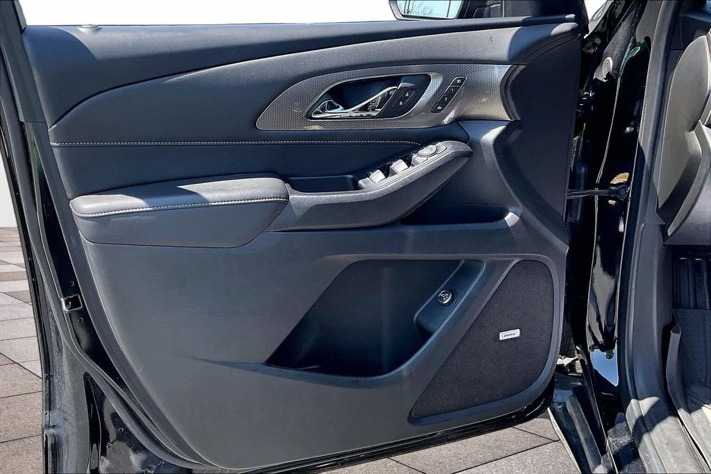 Used 2022 Chevrolet Traverse Premier w/ LPO, Floor Liner Package FWD image 23