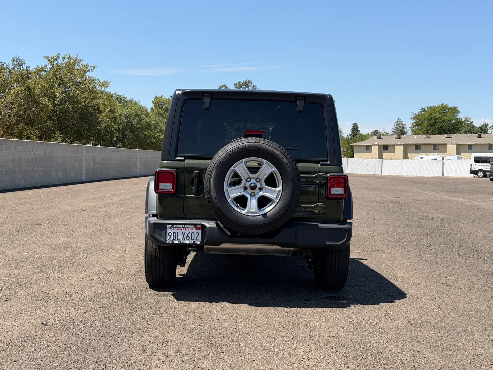 Used 2022 Jeep Wrangler Unlimited Sport AWD/4WD image 4