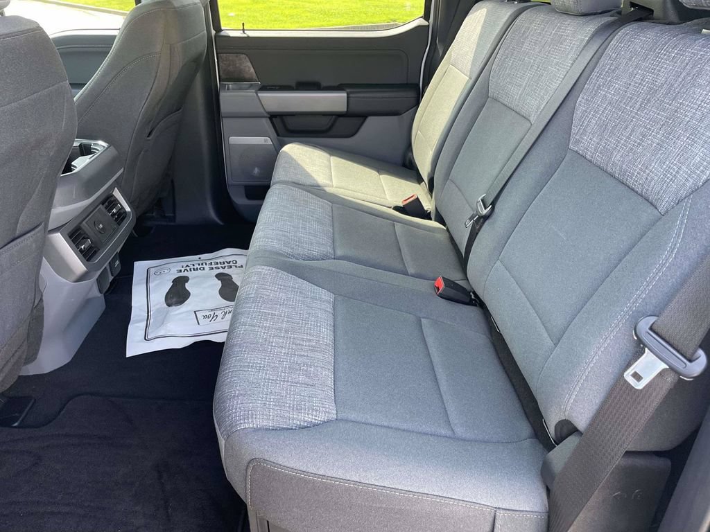 Certified 2023 Ford F250 XLT w/ Black Appearance Package AWD/4WD image 11