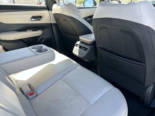 Used 2023 Nissan Ariya AWD image 22