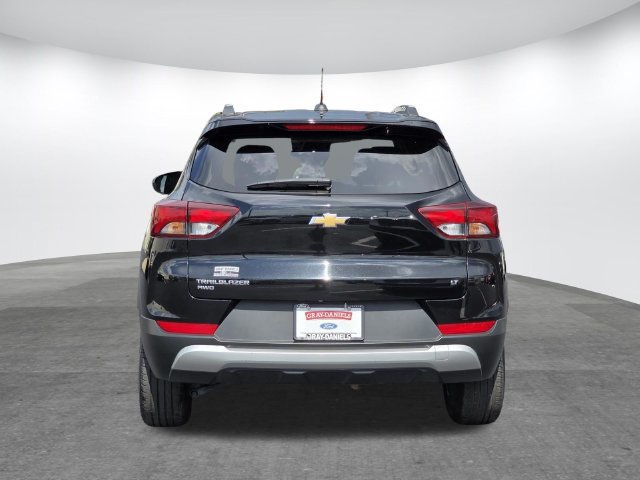 Used 2025 Chevrolet TrailBlazer LT AWD/4WD image 3