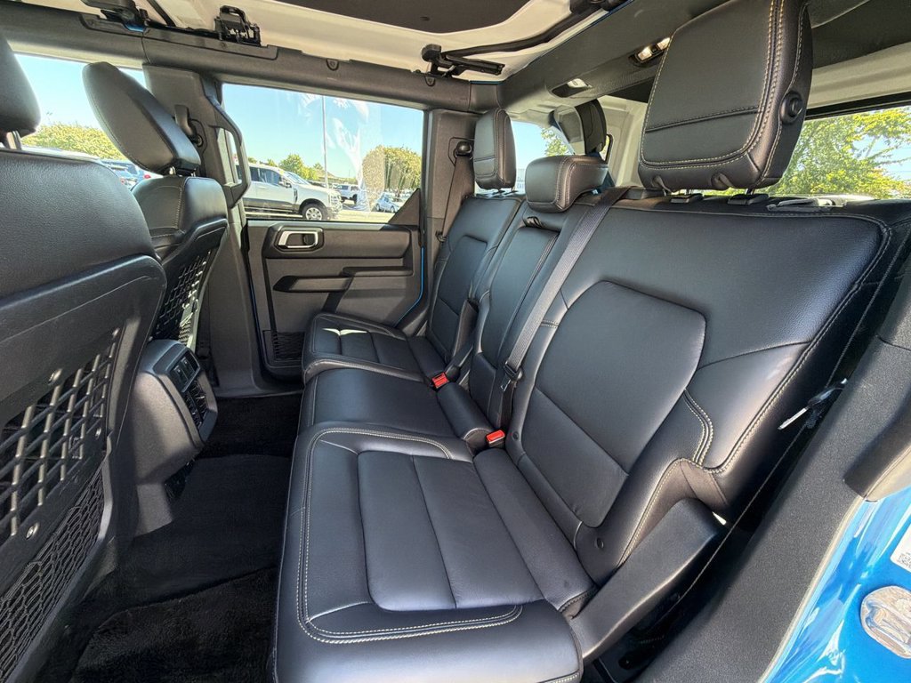 Certified 2025 Ford Bronco Badlands AWD/4WD image 25