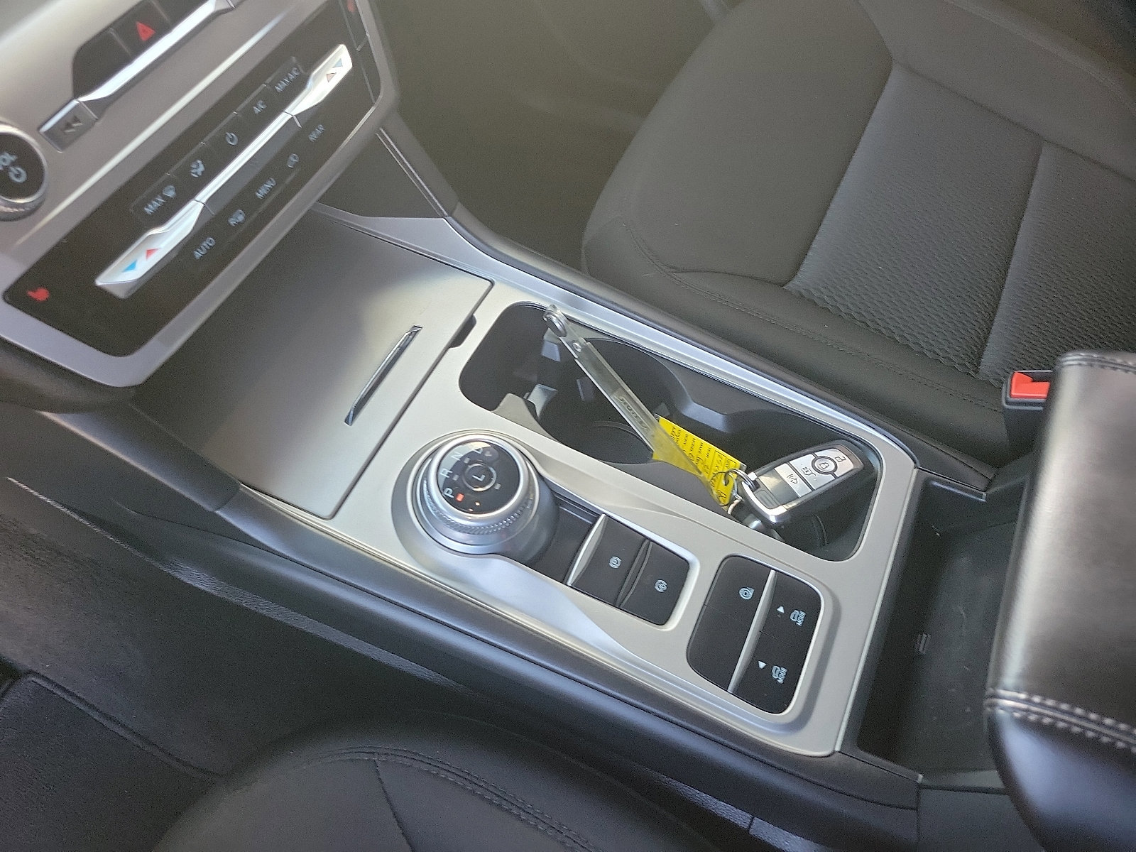 Certified 2022 Ford Explorer XLT image 9