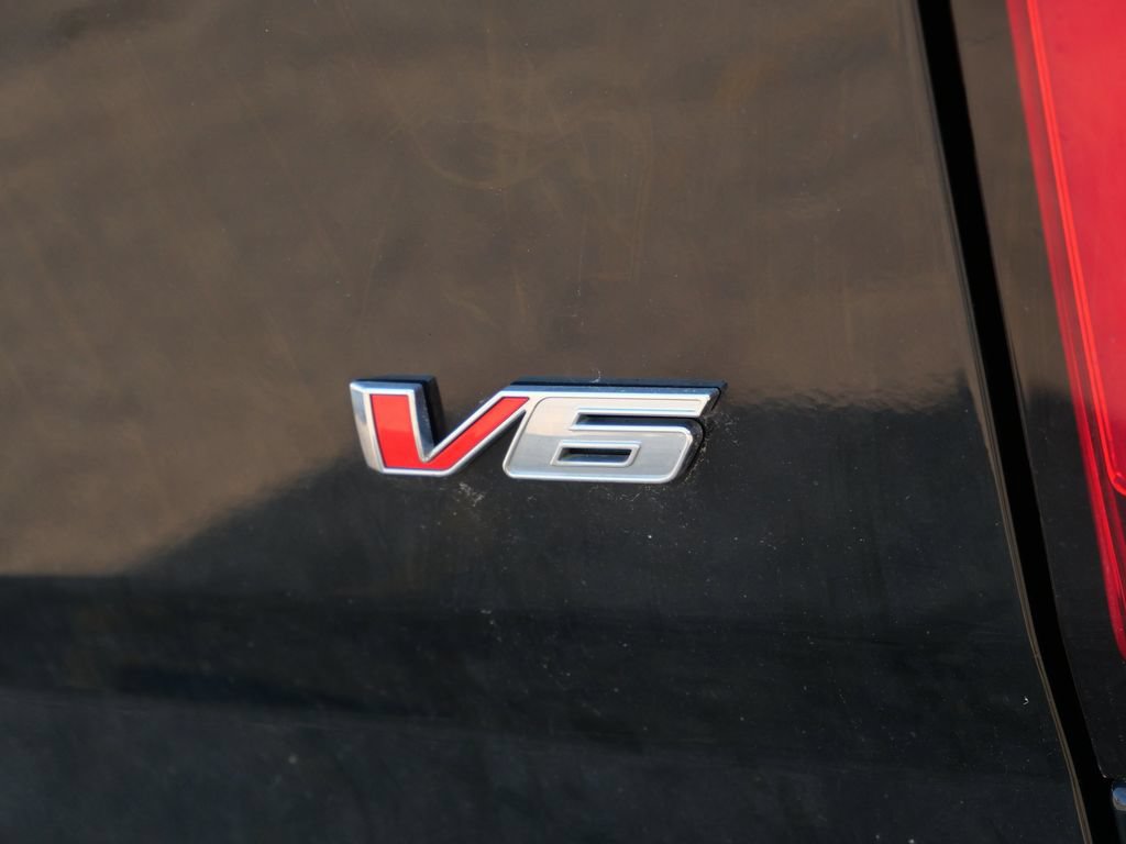 Used 2022 Chevrolet Colorado Z71 AWD/4WD image 8