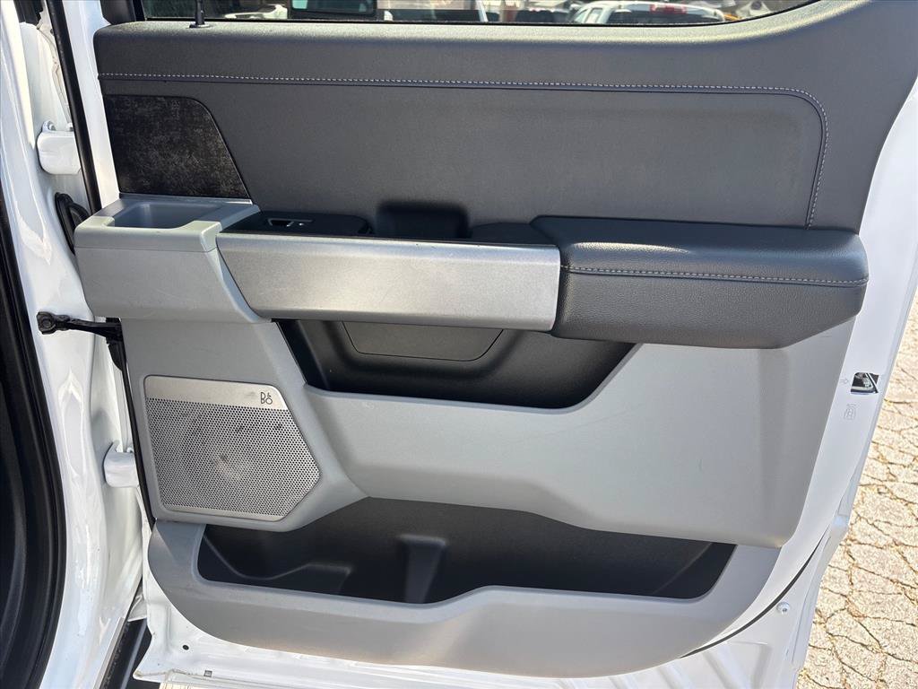 Certified 2023 Ford F250 XLT w/ XLT Premium Package AWD/4WD image 16