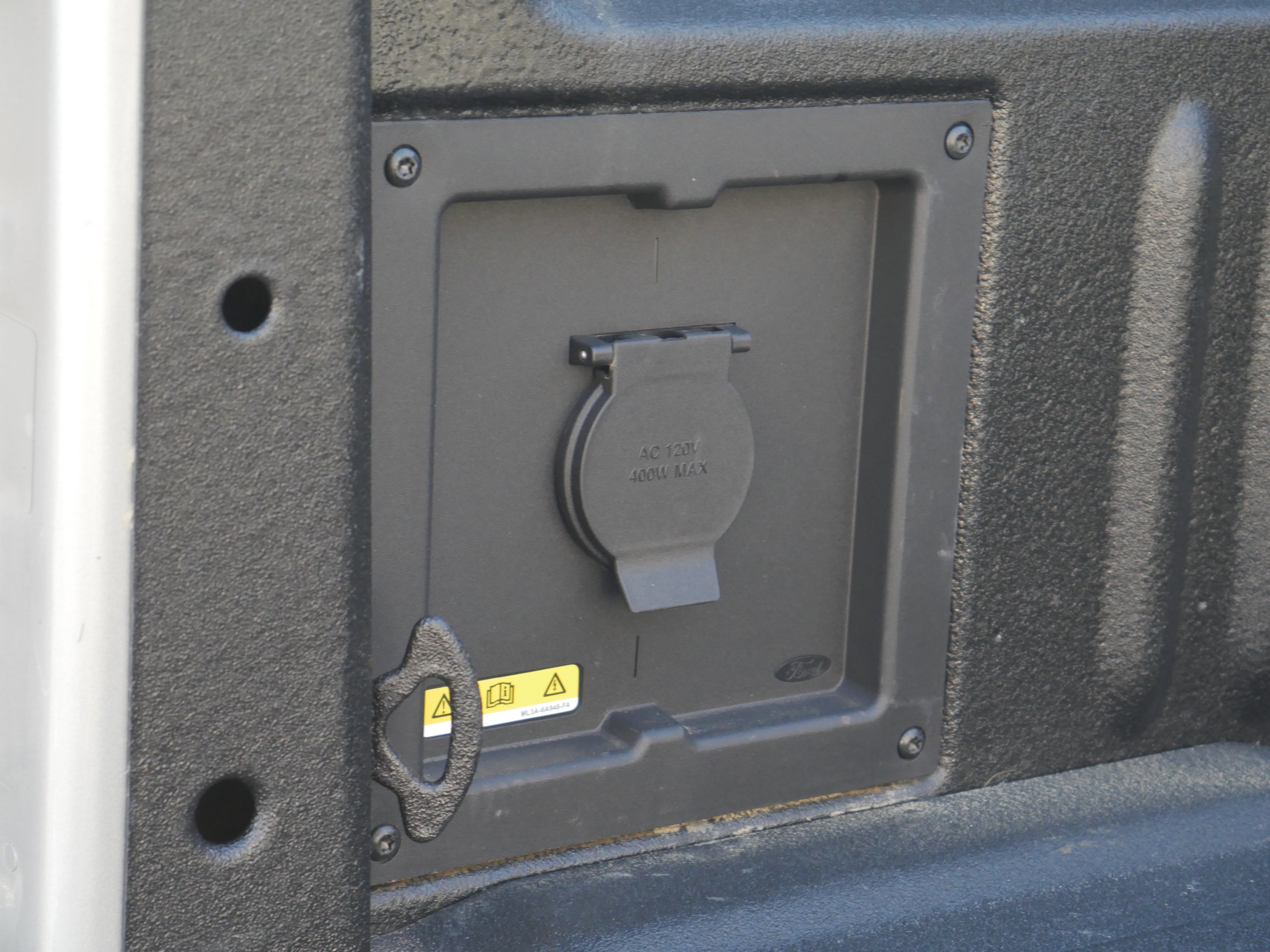 Certified 2025 Ford F150 XLT w/ Equipment Group 302A MID image 27