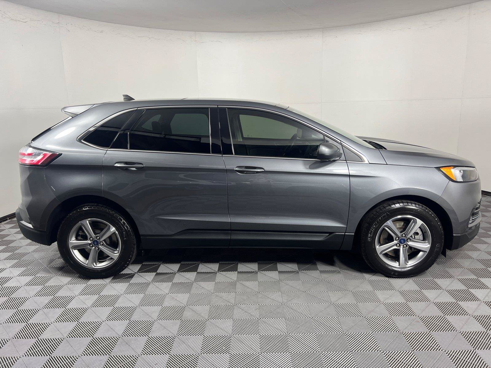 Certified 2022 Ford Edge SEL w/ Convenience Package AWD/4WD image 7