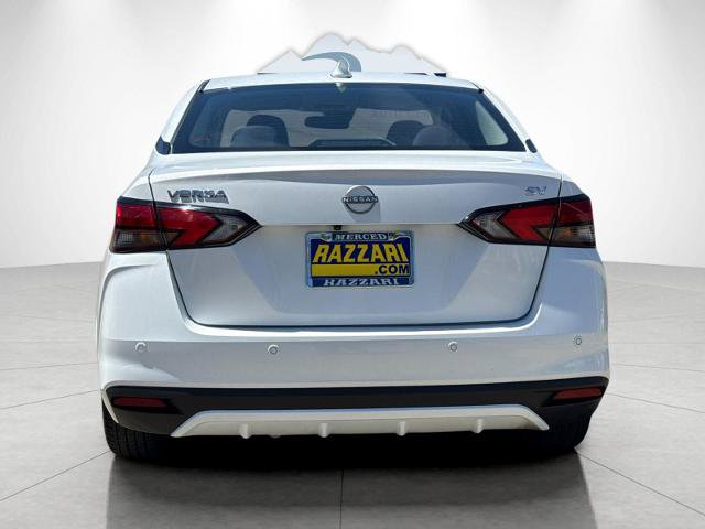 Used 2024 Nissan Versa SV FWD image 4