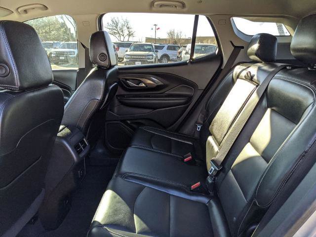 Used 2024 GMC Terrain SLT image 23