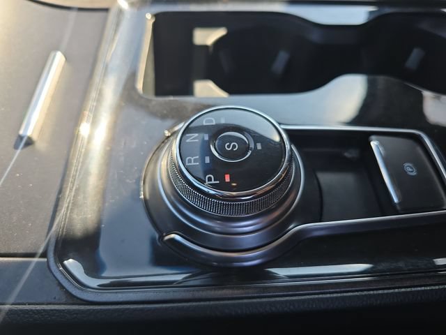 Certified 2020 Ford Edge SE FWD image 19