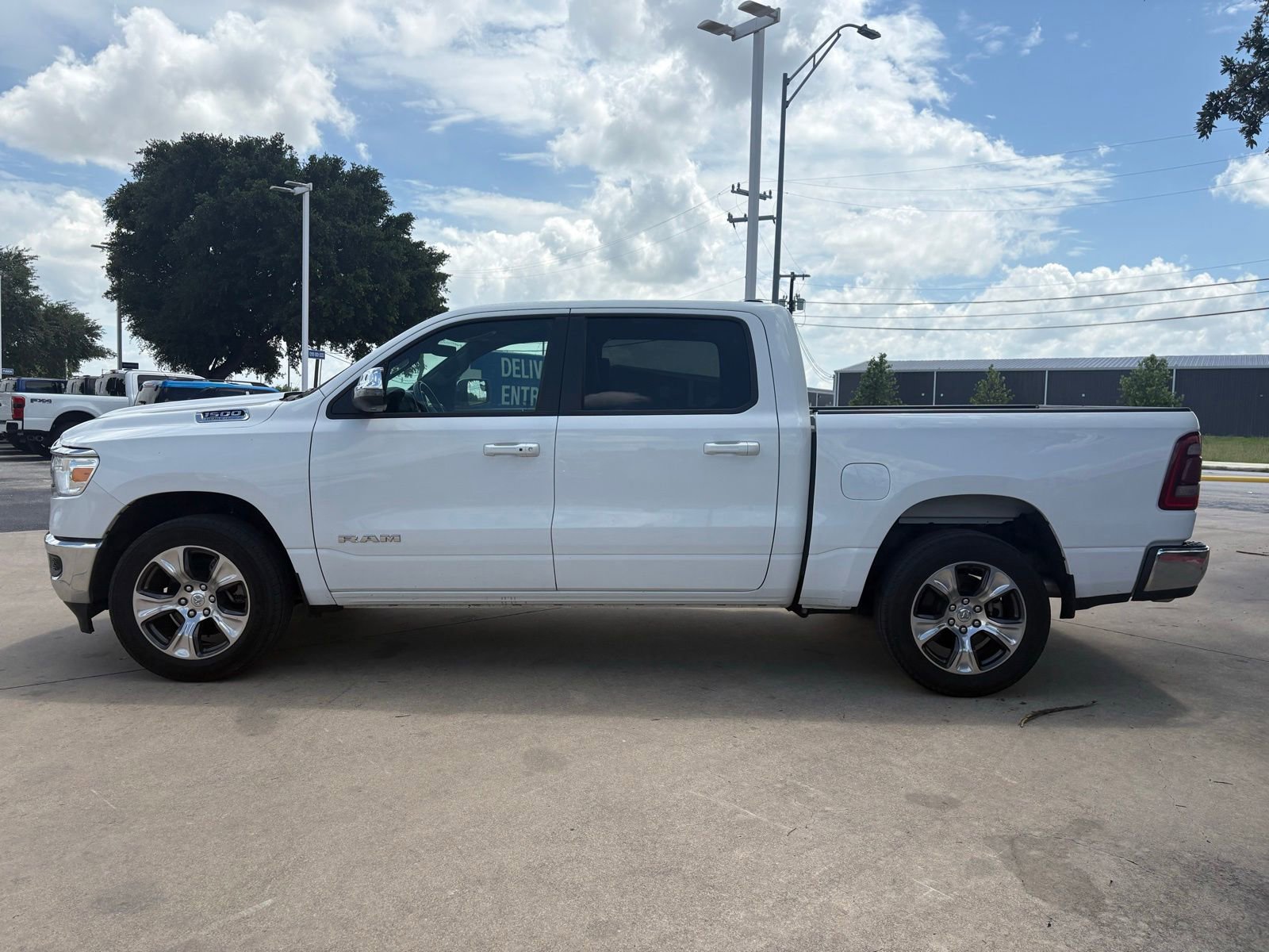 Used 2024 RAM 1500 Laramie RWD image 8