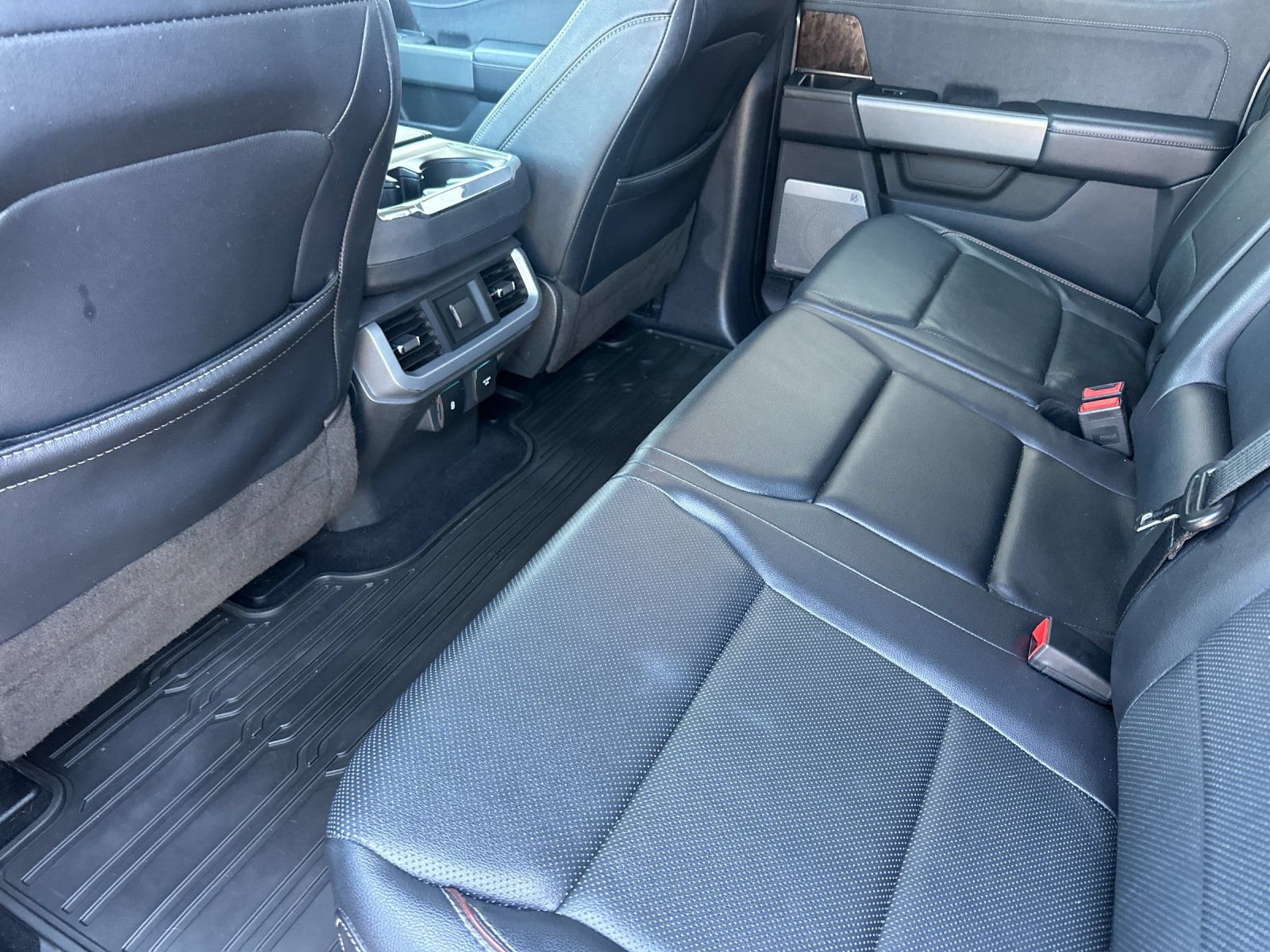 Certified 2023 Ford F150 Lariat w/ Trailer Tow Package AWD/4WD image 13