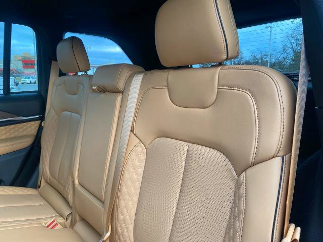 Used 2024 Jeep Grand Cherokee Summit image 29