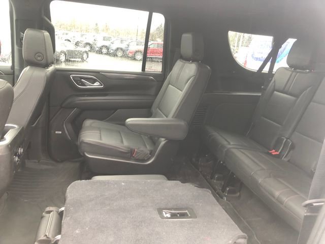 Used 2021 Chevrolet Suburban RST w/ Luxury Package image 27