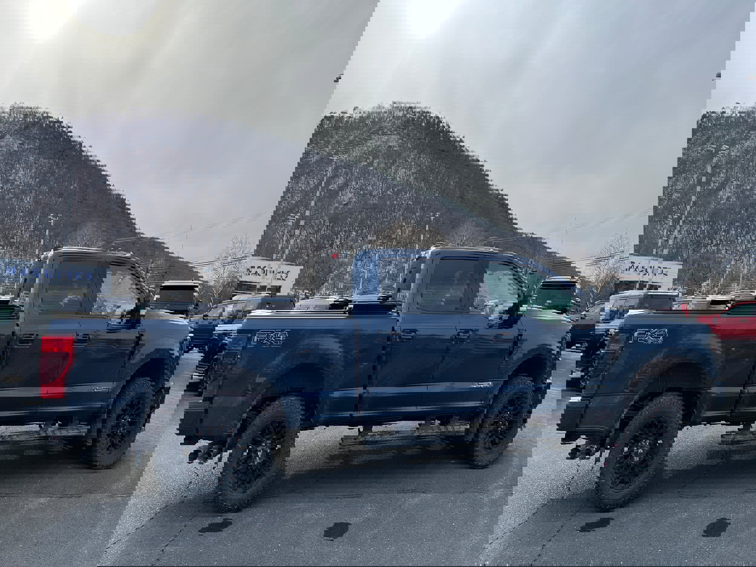 Certified 2020 Ford F350 Lariat image 4