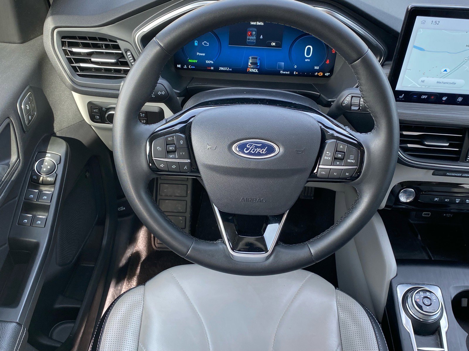 Certified 2025 Ford Escape Platinum w/ Premium Technology Package AWD/4WD image 8
