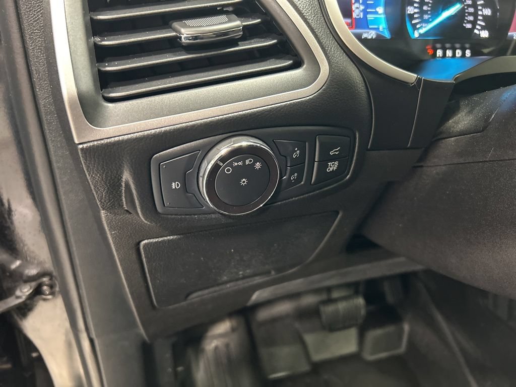 Certified 2019 Ford Edge SEL AWD/4WD image 14