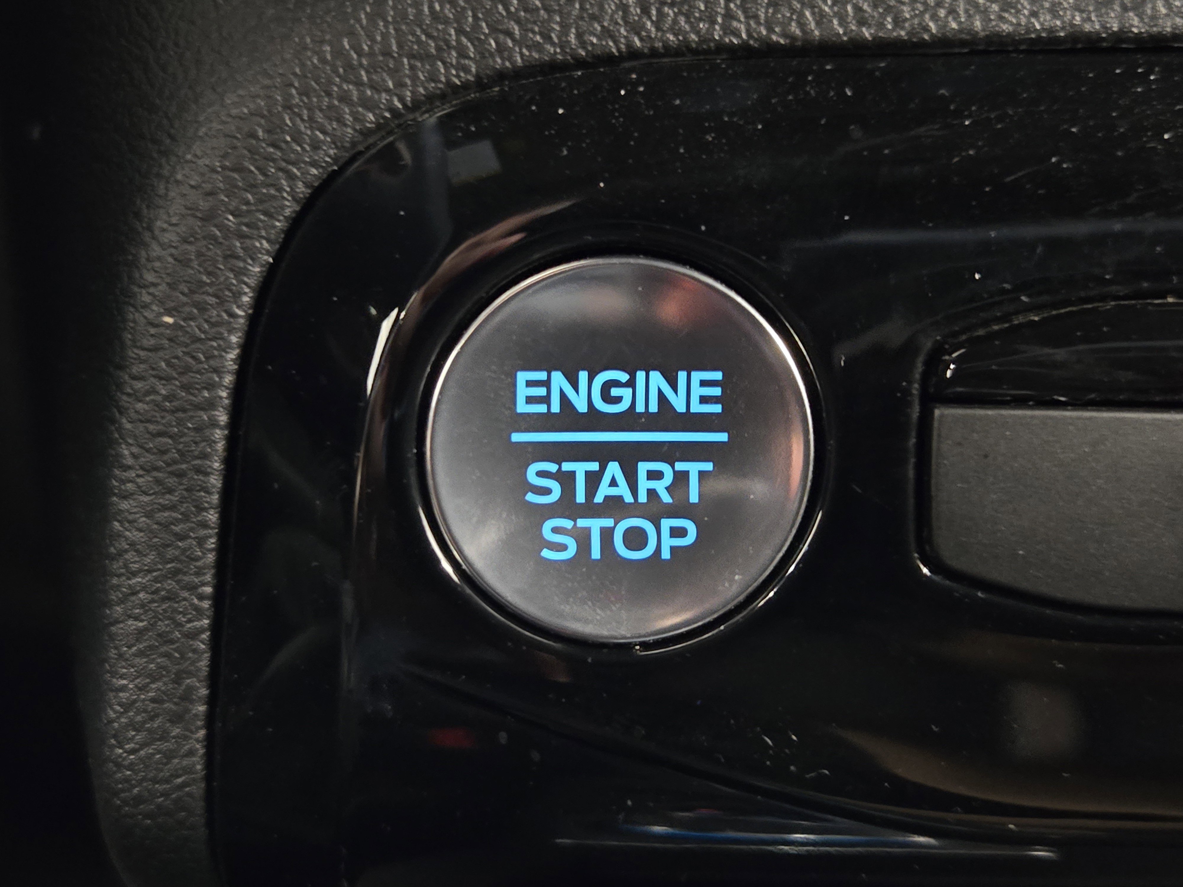 Certified 2023 Ford Escape ST-Line Select w/ Tech Pack #1 AWD/4WD image 21