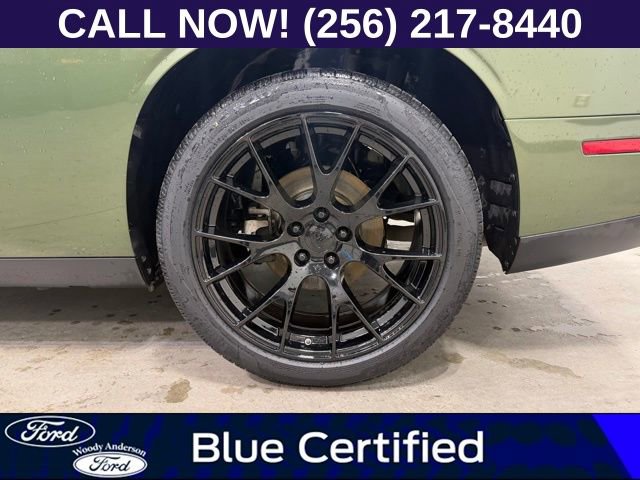 Used 2023 Dodge Challenger SXT RWD image 8
