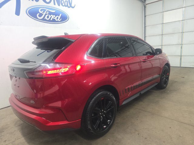 Certified 2024 Ford Edge ST-Line AWD/4WD image 9